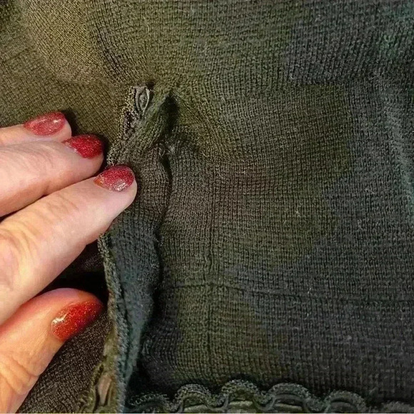 Weill black 100% wool cardigan with Rose front Buttons & Pockets *read Descripti - Picture 6 of 13